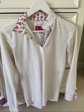 Priscilla of Boston White Long-Sleeve V-Neck Top with Floral Trim